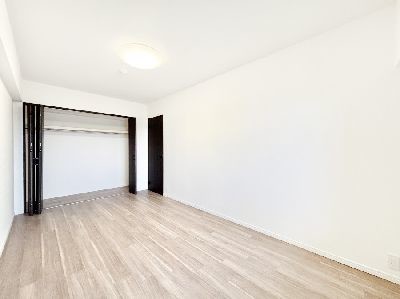 apartment 埼玉県さいたま市浦和区神明２丁目12-10