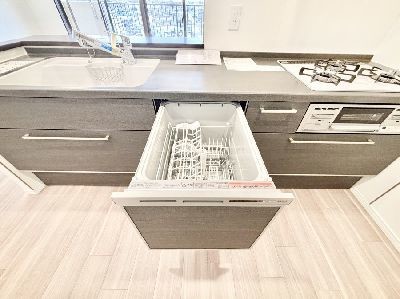 apartment 埼玉県さいたま市浦和区神明２丁目12-10