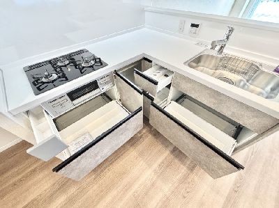 apartment 埼玉県さいたま市浦和区神明２丁目12-10