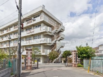 apartment 埼玉県さいたま市浦和区神明２丁目12-10