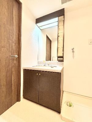 apartment 埼玉県さいたま市浦和区神明２丁目12-10