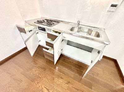 apartment 埼玉県さいたま市浦和区神明２丁目12-10