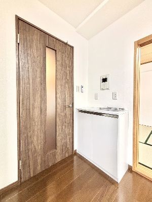 apartment 埼玉県さいたま市浦和区神明２丁目12-10