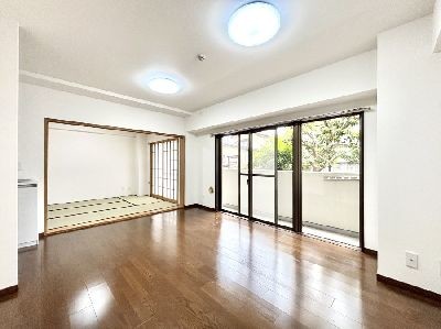 apartment 埼玉県さいたま市浦和区神明２丁目12-10