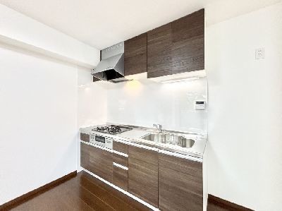 apartment 埼玉県さいたま市浦和区神明２丁目12-10