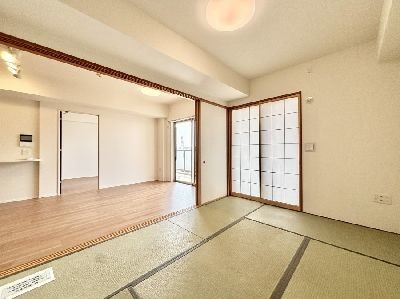 apartment 埼玉県さいたま市浦和区神明２丁目12-10
