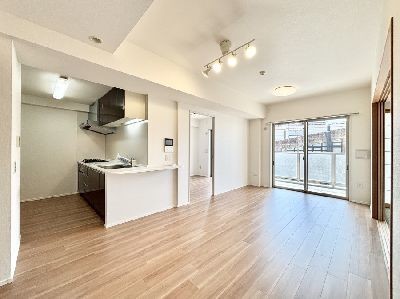 apartment 埼玉県さいたま市浦和区神明２丁目12-10