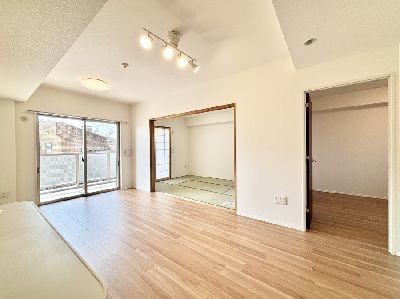 apartment 埼玉県さいたま市浦和区神明２丁目12-10