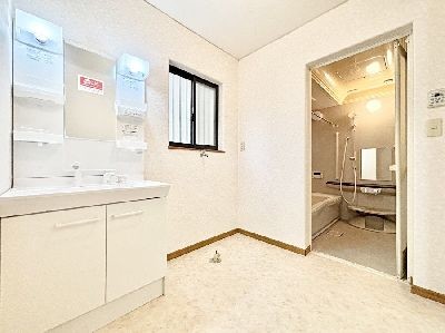 detached 埼玉県北足立郡伊奈町栄６丁目
地図を見る