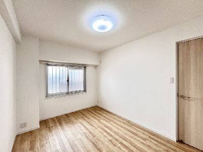 apartment 埼玉県さいたま市浦和区神明２丁目12-10