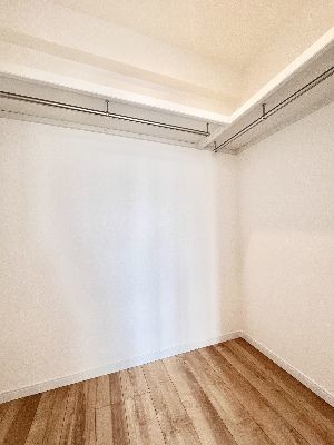 apartment 埼玉県さいたま市浦和区神明２丁目12-10