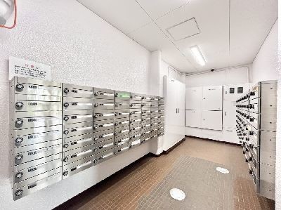 apartment 埼玉県さいたま市浦和区神明２丁目12-10