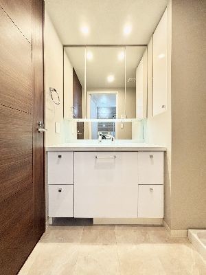 apartment 埼玉県蕨市中央１丁目
地図を見る