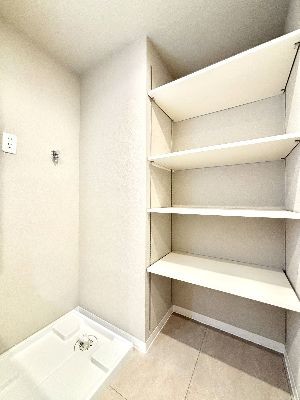 apartment 埼玉県さいたま市浦和区神明２丁目12-10