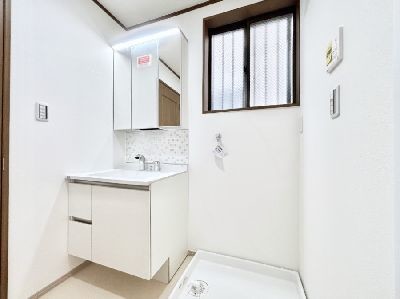detached 埼玉県蕨市塚越３丁目
地図を見る
