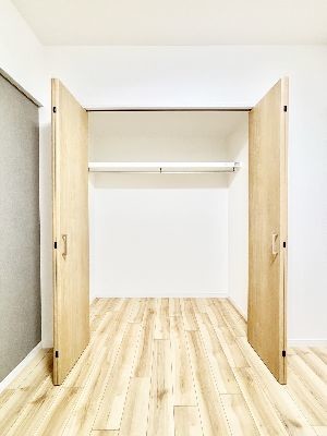 apartment 埼玉県さいたま市浦和区神明２丁目12-10