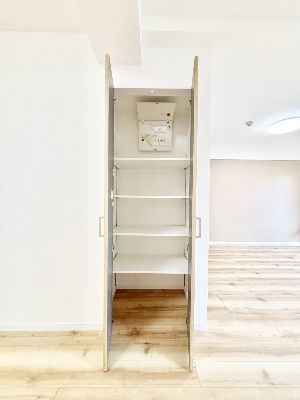 apartment 埼玉県さいたま市浦和区神明２丁目12-10