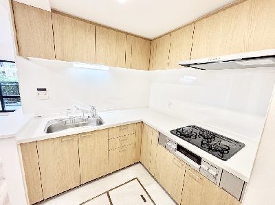 apartment 埼玉県さいたま市浦和区神明２丁目12-10