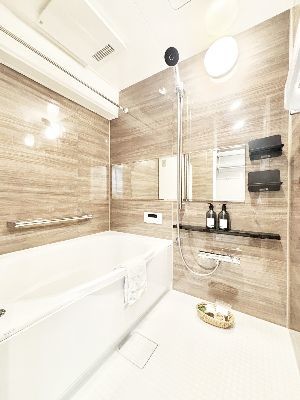 apartment 埼玉県さいたま市浦和区神明２丁目12-10