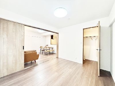 apartment 埼玉県さいたま市浦和区神明２丁目12-10