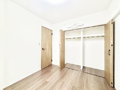 apartment 埼玉県さいたま市浦和区神明２丁目12-10