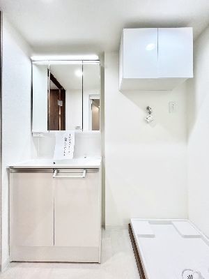 apartment 埼玉県さいたま市浦和区神明２丁目12-10