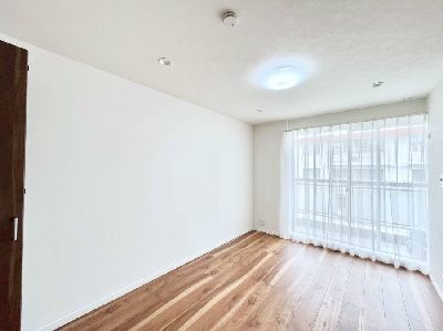 apartment 埼玉県さいたま市浦和区神明２丁目12-10