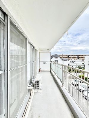 apartment 埼玉県さいたま市浦和区神明２丁目12-10