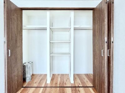 apartment 埼玉県さいたま市浦和区神明２丁目12-10