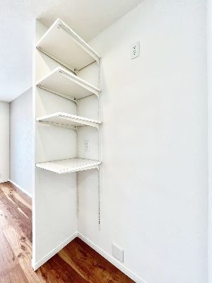 apartment 埼玉県さいたま市浦和区神明２丁目12-10