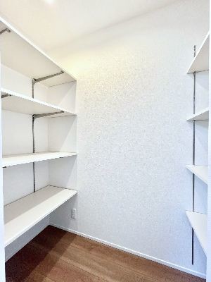 apartment 埼玉県さいたま市浦和区神明２丁目12-10