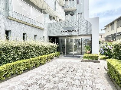 apartment 埼玉県さいたま市浦和区神明２丁目12-10