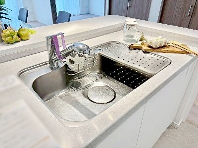 apartment 埼玉県さいたま市浦和区神明２丁目12-10