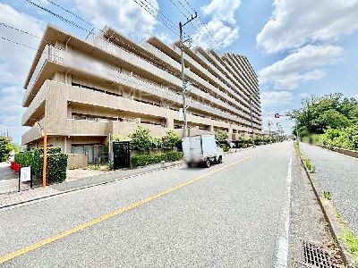 apartment 埼玉県さいたま市浦和区神明２丁目12-10