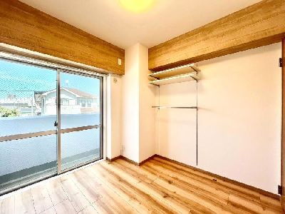 apartment 埼玉県さいたま市浦和区神明２丁目12-10