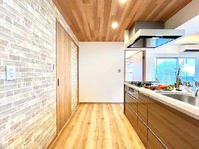 apartment 埼玉県さいたま市浦和区神明２丁目12-10