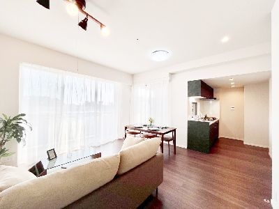 apartment 埼玉県さいたま市浦和区神明２丁目12-10