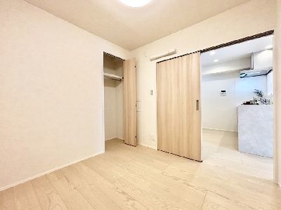 apartment 埼玉県さいたま市浦和区神明２丁目12-10