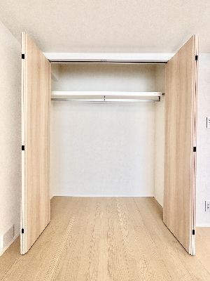 apartment 埼玉県さいたま市浦和区神明２丁目12-10