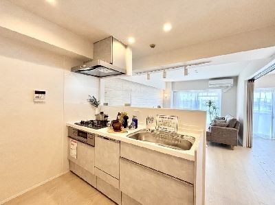 apartment 埼玉県さいたま市浦和区神明２丁目12-10