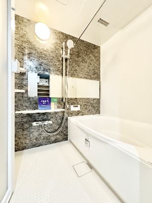 apartment 埼玉県さいたま市浦和区神明２丁目12-10