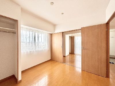 apartment 埼玉県さいたま市浦和区神明２丁目12-10