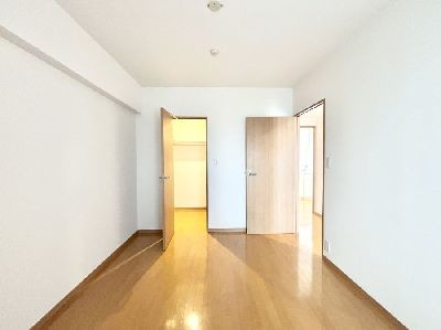 apartment 埼玉県さいたま市浦和区神明２丁目12-10