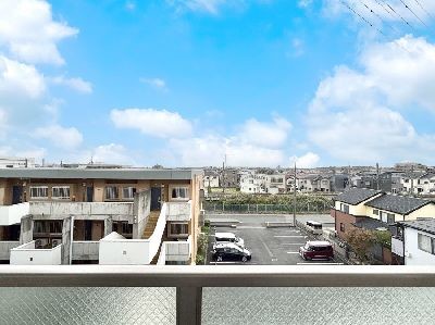 apartment 埼玉県さいたま市浦和区神明２丁目12-10