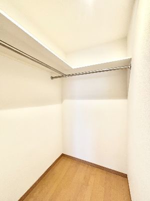 apartment 埼玉県さいたま市浦和区神明２丁目12-10