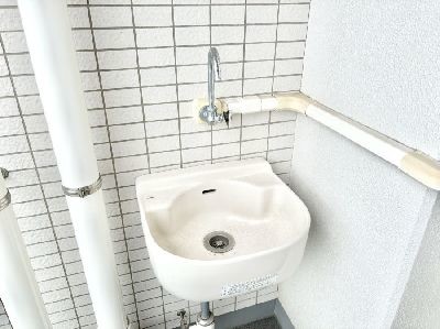 apartment 埼玉県さいたま市浦和区神明２丁目12-10