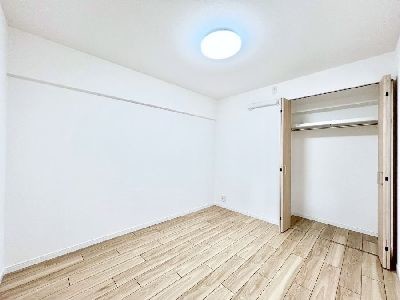 apartment 埼玉県さいたま市浦和区神明２丁目12-10