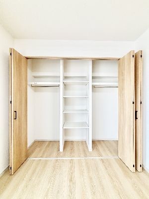 apartment 埼玉県さいたま市浦和区神明２丁目12-10