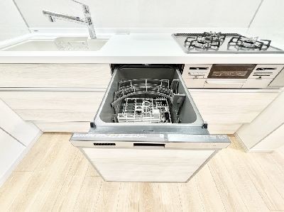 apartment 埼玉県さいたま市浦和区神明２丁目12-10