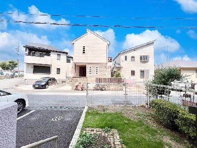 apartment 埼玉県さいたま市浦和区神明２丁目12-10